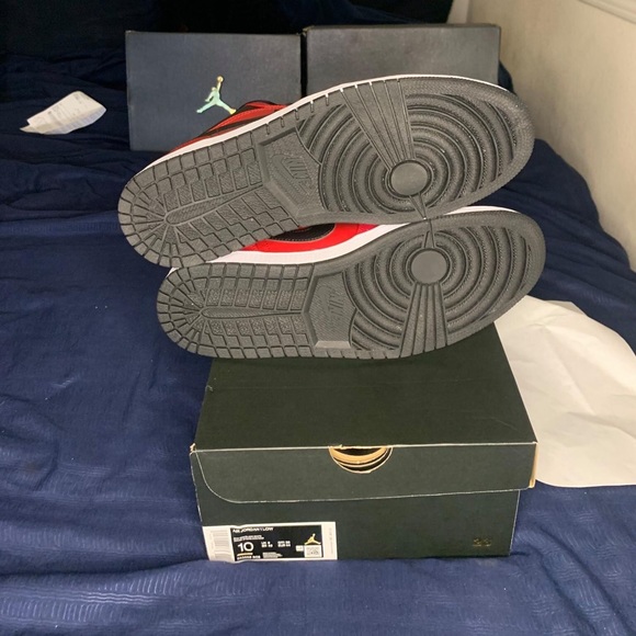 Jordan retro 1s low - Picture 2 of 4